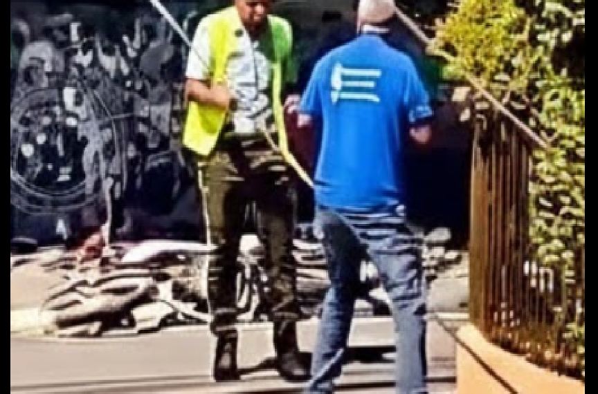 UN AMET CON UN CIUDADANO