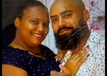 UNA PAREJA DE ESPOSOS