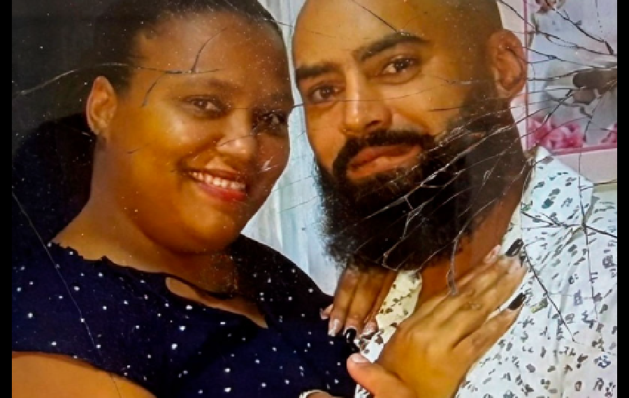 UNA PAREJA DE ESPOSOS