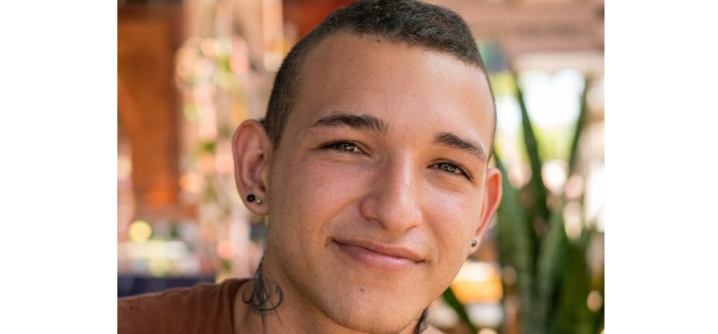 Erick Poveda, de 27 años
